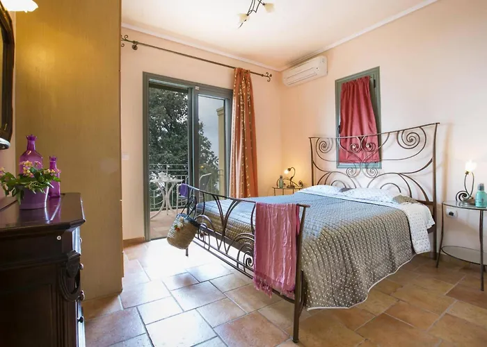 Leanda By Villa Lourdata (Kefalonia)